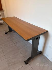 Scrivanie ufficio regolabili in altezza