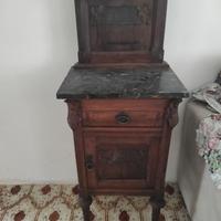 Comodino antico 