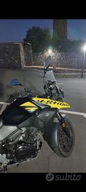 Suzuki V-Strom nera come nuova