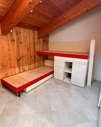Letto a soppalco artigianale ideale per mansarde