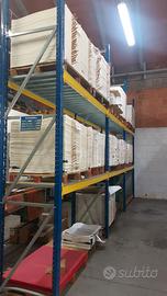 Scaffali porta pallet con ripiani MOBILFER 2017