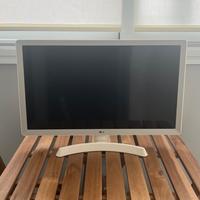 tv monitor LG 24"