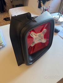 Faro posteriore DX Jeep Renegade 2014-18