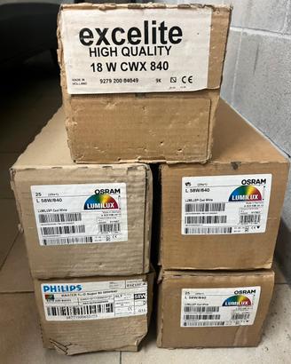 Lampadine al neon da 58 watt e da 18 watt luce 840