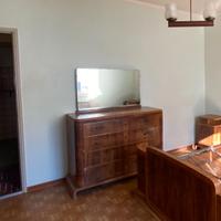 Cassettiera Art Déco con impiallacciatura e noce