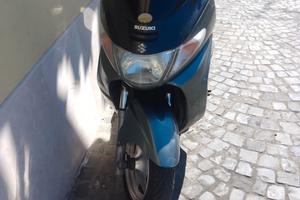 sella nuova .. parabrezza alto originale Burgman 