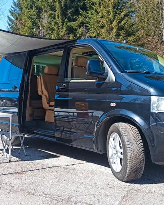 VW Multivan T5 2.5 TDI Highline Webasto Camper kit