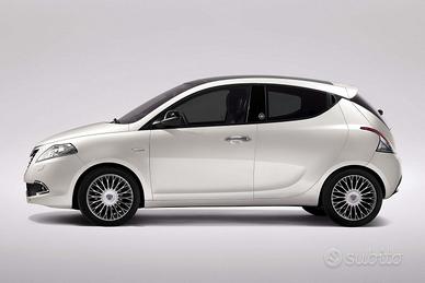 Lancia Ypsilon 1.2 gold ok neo patentati