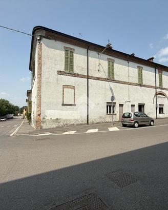 MULTILOCALE A FORMIGARA