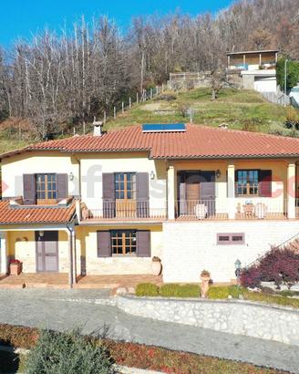 Villa singola Villa Collemandina [UG392DVVRG]