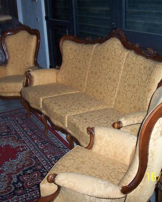 Antiquariato vario in stock