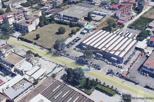 Immobile di 3000 m² con 2 locali a Casandrino
