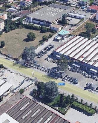 Immobile di 3000 m² con 2 locali a Casandrino