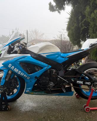 Suzuki gsxr600 k6 pronto pista