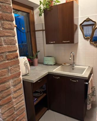 Mobile ad angolo bagno/cucina