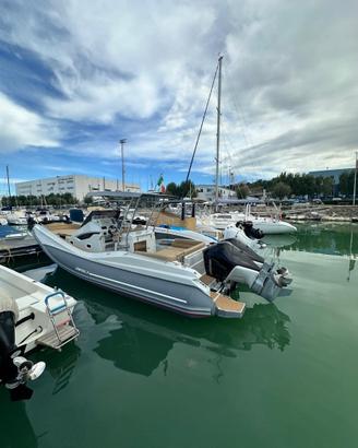 ZAR 95 Sport Luxury con 2 x 300 Hp Mercury