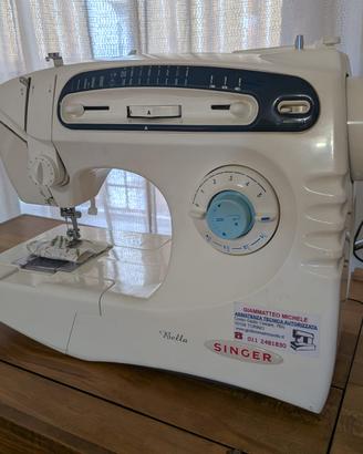 Macchina da cucire Singer Bella 5430C Funzionante