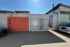 MAGAZZINO A VENARIA REALE