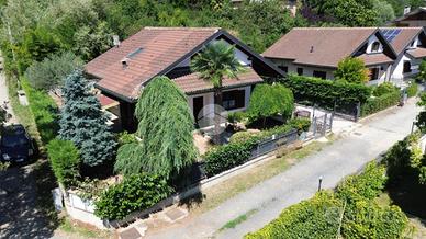 VILLA SINGOLA A GIVOLETTO