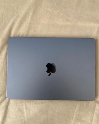 MacBook Air M2, 2022