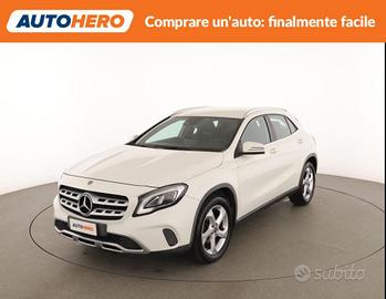 MERCEDES-BENZ GLA 200 NP24186
