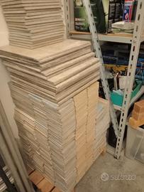 Piastrelle più battiscopa 