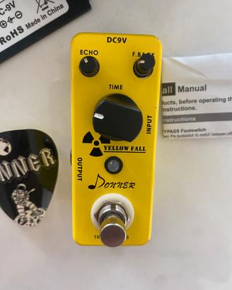 Donner Yellow Fall Analog Delay pedale chitarra