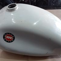 Serbatoio  benzina motom c bianco.