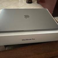 MacBook Pro 13 QuadCore 2020