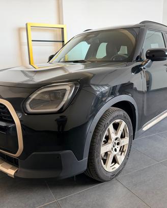 MINI COUNTRYMAN D
