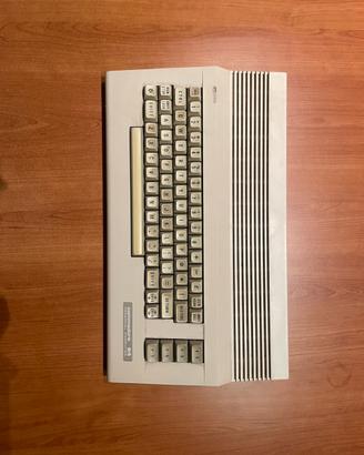 Commodore 64 C + Lettore Cassette Phonemark + Joys