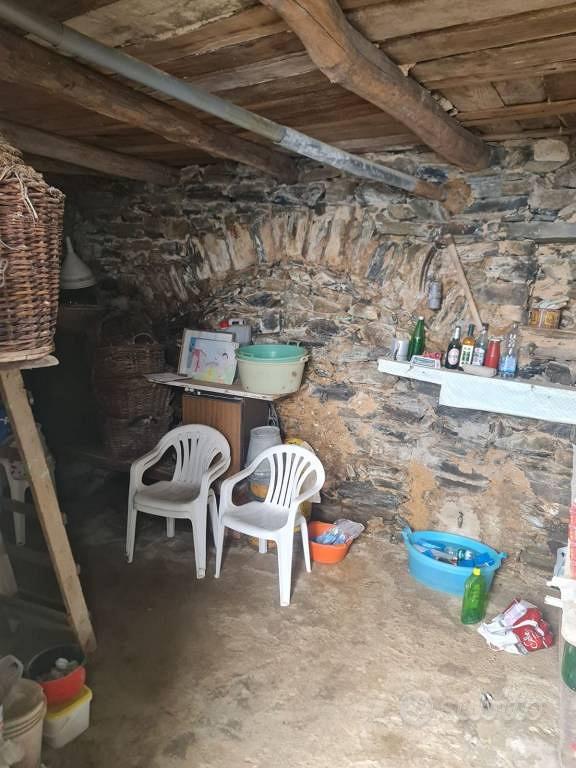 Rustico / Casale di 60 m² con 2 locali a La Spezia - Vista 4