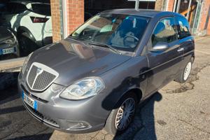 Lancia Ypsilon 1.4 Argento Ecochic GPL