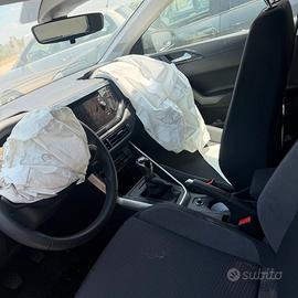 Ricambi usati auto VOLKSWAGEN Polo 6° 2024 1.0 Ben