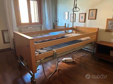 Letto elettrico a tre snodi per anziani e disabili