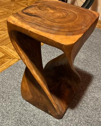 Coppia di comodini in legno massiccio tailandese