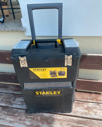 Carrello porta attrezzi