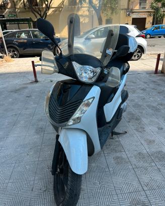 Sh 125