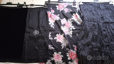 Stock di gonne di raso