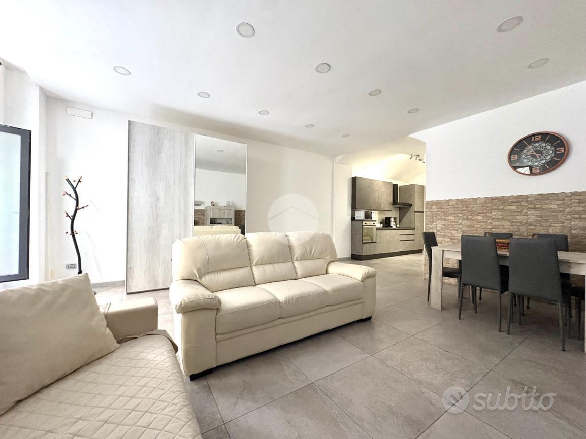 Apartment in Napoli, Rione Sanità, Municipalità 3 - Altro