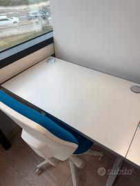 Scrivanie e sedie ufficio