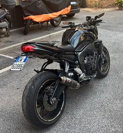 Yamaha FZ1 - 2011