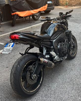 Yamaha FZ1 - 2011