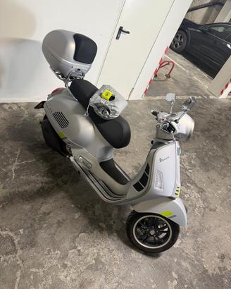 Vespa GTS 300 Super