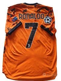 Ronaldo Juve  play issued 20-21 Third Champions