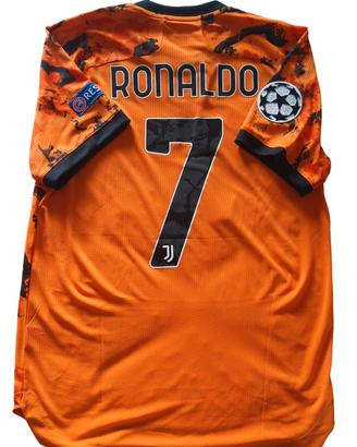 Ronaldo Juve  play issued 20-21 Third Champions
