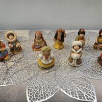 Statuine thun popoli del mondo