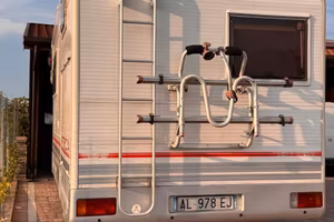 Camper da 5 posti pronto in strada