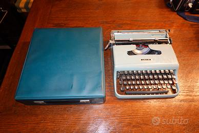 Olivetti Lettera 22 con valigetta originale