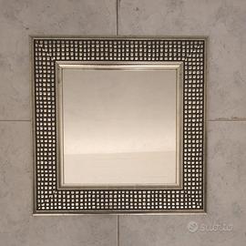 Specchio con cornice vintage